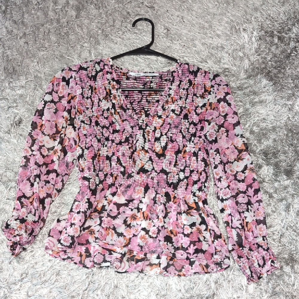Zara Pink and Black Ruched 3/4 Sleeve Blouse